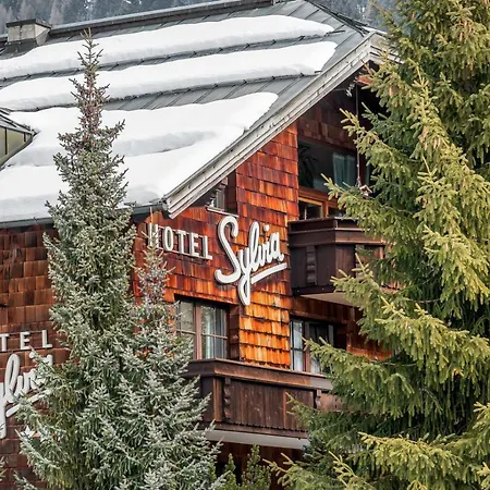 Sylvia By Skinetworks Hotel 3*