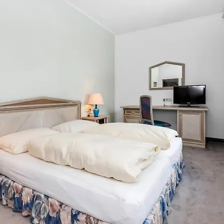 Sylvia By Skinetworks Hotel 3*